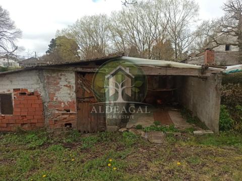 Se vende amplia cassa en Santaballa, Vilalba, con opcion a cafeteria en el bajo