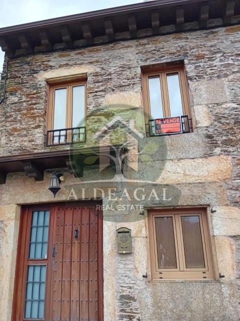 Encantadora casa de piedra restaurada en Pacios (Begonte, Lugo)